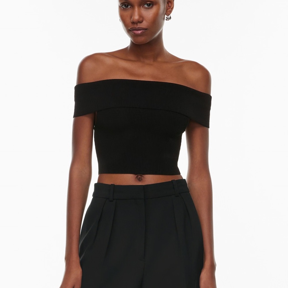 Aritzia Babaton Sculpt Knit Off-Shoulder Top